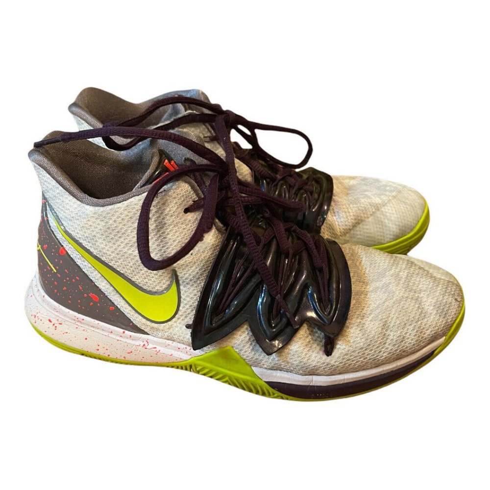 Nike Womens Kyrie 5 GS Lace Up Basketball Shoes 8